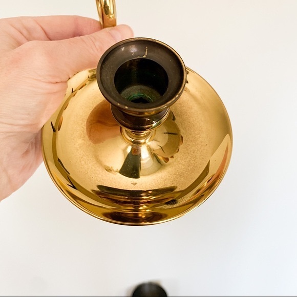 Vintage brass chamber candle holder - Picture 2 of 5
